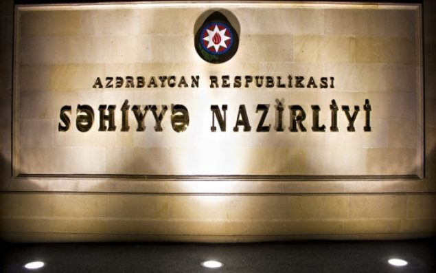 Nazirlik qatarın taksini vurması nəticəsində xəsarət alanların durumunu açıqlayıb