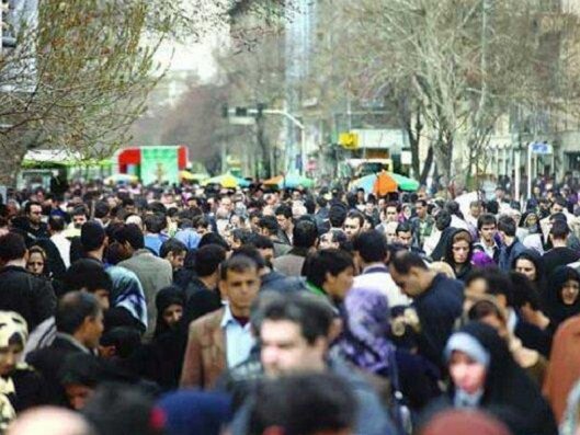 700 mindən çox sakin İranı tərk edib