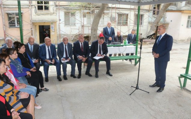 Nəsimi rayon İcra Hakimiyyətinin başçısı  səyyar qəbul keçirib – FOTO