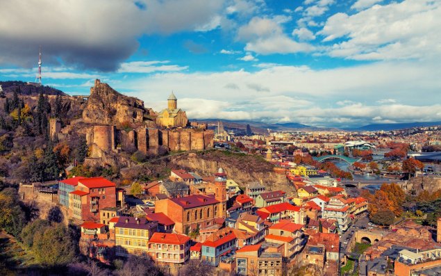 Gürcüstanın turizmdən gəliri azalıb