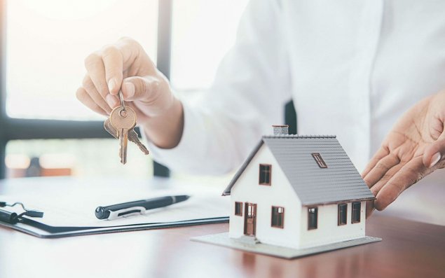 Ötən ay Türkiyədə ev alan azərbaycanlıların sayı 30% azalıb