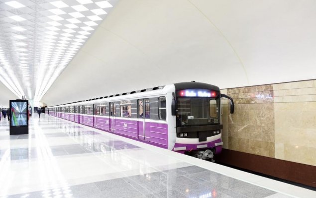 Yeni il gecəsi Bakı metrosu 1 saat artıq işləyəcək