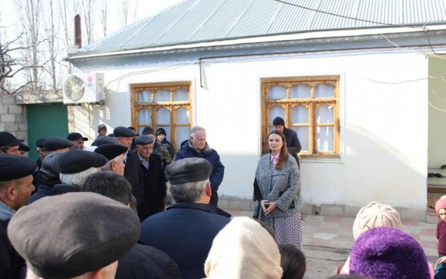 Qənirə Paşayeva Tovuzun Qaraxanlı kəndinin sakinləri ilə görüşüb – FOTO