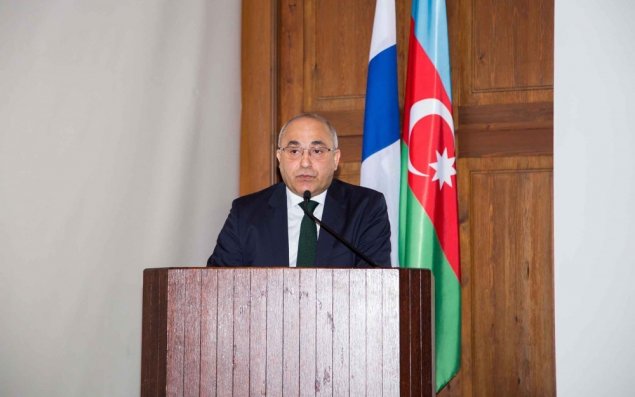 Adış Məmmədov Çexiyaya səfir təyin olundu