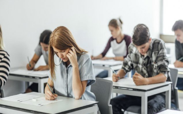 Azərbaycanda daha bir imtahan təxirə salındı