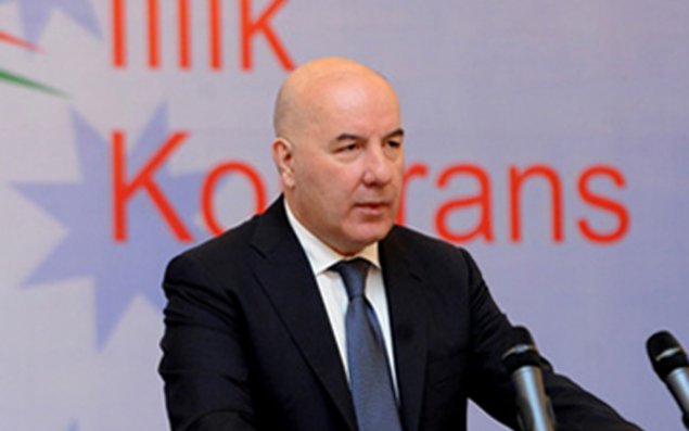 Elman Rüstəmovun səlahiyyət müddəti artırılır