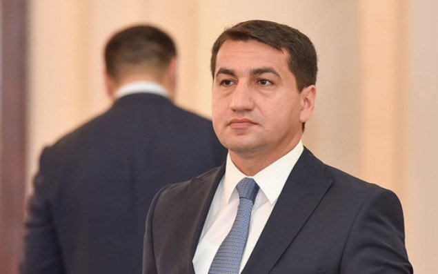 Prezidentin köməkçisi:  
