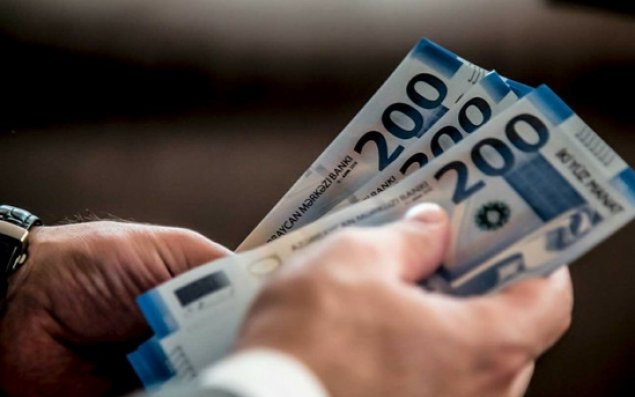Azərbaycanda orta aylıq əmək haqqı 745 manata çatıb 