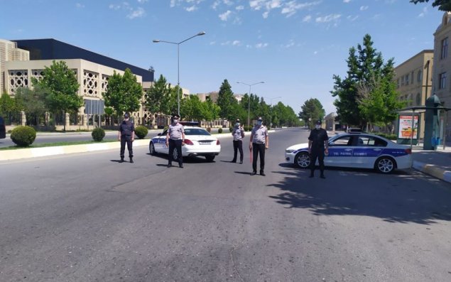 Avtomobilin baqajında rayona getmək istəyən şəxslər postda saxlanıldı 