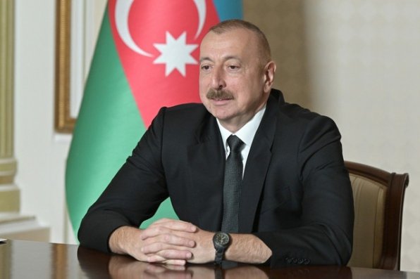 Azərbaycan Prezidenti Vladimir Putini təbrik etdi 