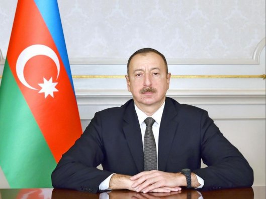 İlham Əliyev Belarus prezidentini təbrik etdi 