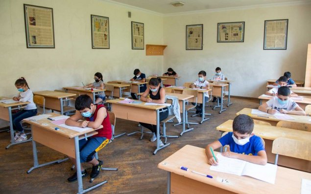 Övladını məktəbə göndərən və göndərməyən valideynlər iltizam imzalayacaq 