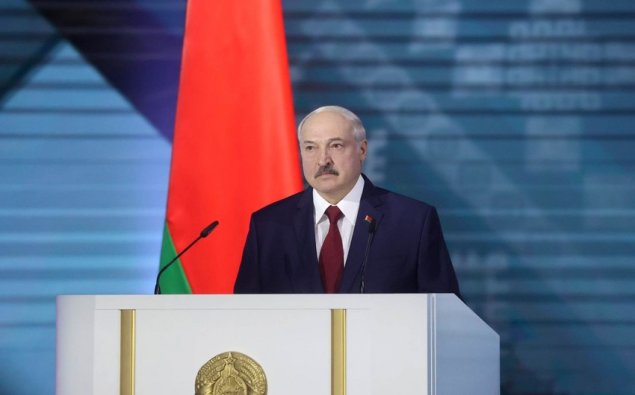 Aleksandr Lukaşenko and içərək 6-cı dəfə prezident kimi fəaliyyətə başlayıb 