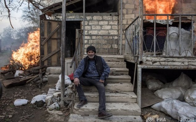 Ermənilər Laçını da evləri yandıraraq tərk edirlər   — FOTO