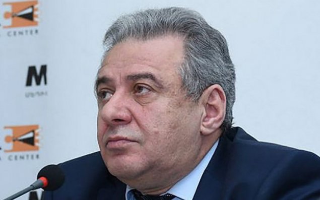 Ermənistanın müdafiə naziri Rusiyaya gedib 