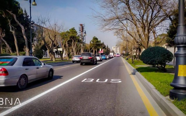 Bakının daha bir prospektində avtobus zolağı çəkildi - FOTO