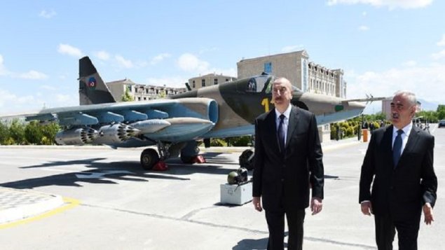 İlham Əliyev Naxçıvanda hərbi aerodromunun açılışında iştirak etdi