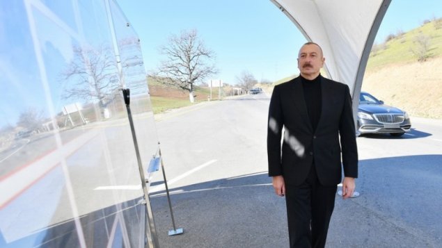 Prezident Daşaltıya getdi, tunellərin tikintisi ilə tanış oldu