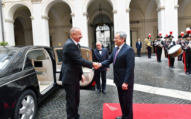 İlham Əliyev Mario Draqi ilə görüşdü - FOTO