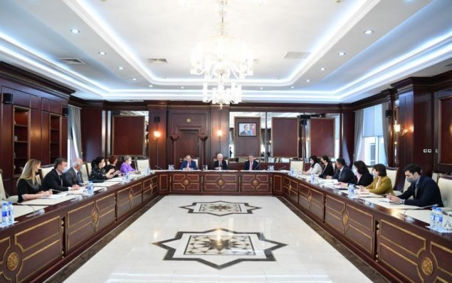 Parlamentin payız sessiyasının ilk komitə iclası keçirilir