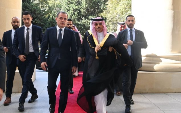 Ceyhun Bayramov səudiyyəli həmkarı ilə bir arada - FOTO