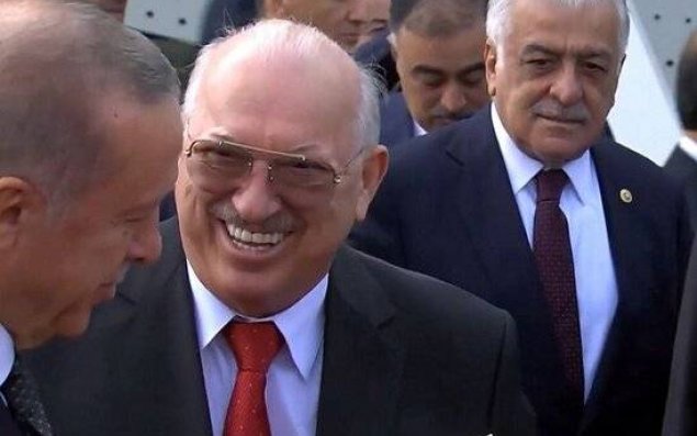 Cahangir Əsgərovun eynəyinin QİYMƏTİ - ŞOK MƏBLƏĞ