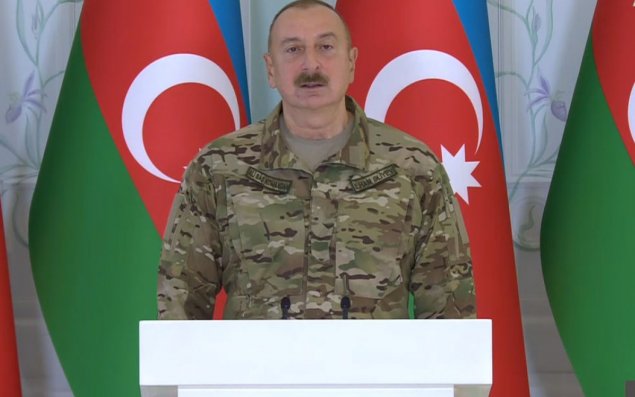 Prezident İlham Əliyev Şuşada hərbçilər qarşısında çıxışı - CANLI