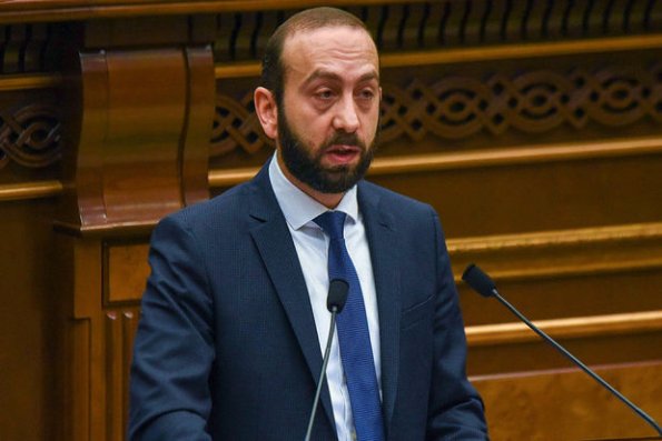 Mirzoyan: “Bakı ilə sülh müqaviləsi ilin sonuna qədər imzalanmayacaq”