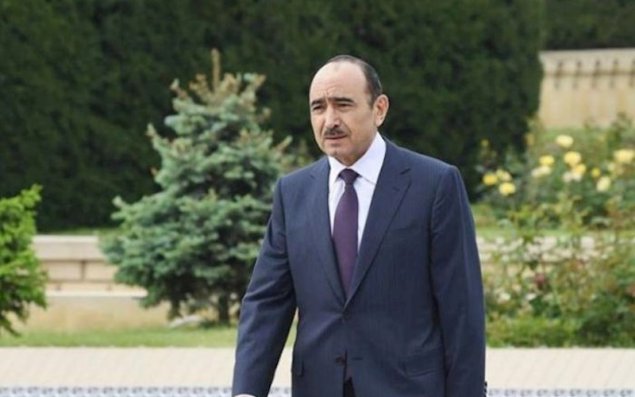 Əli Həsənovun ölkədən çıxışına 