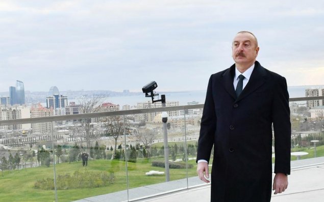 İlham Əliyev Mərkəzi Parkın ikinci hissəsinin açılışında iştirak etdi - VİDEO