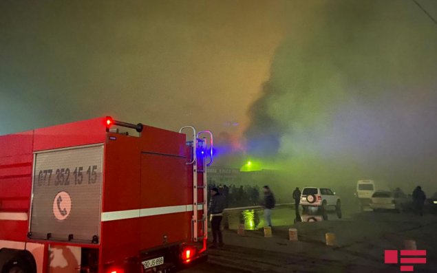 “Sədərək” ticarət mərkəzində yanğın mıəhdudlaşdırılıb- VİDEO - YENİLƏNİB