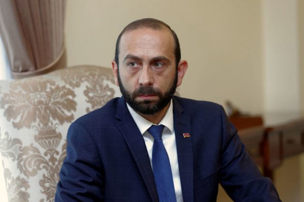 Mirzoyan: “İrəvan Ermənistan, Gürcüstan və Azərbaycan liderlərinin görüşü ideyasını nəzərdən keçirir”