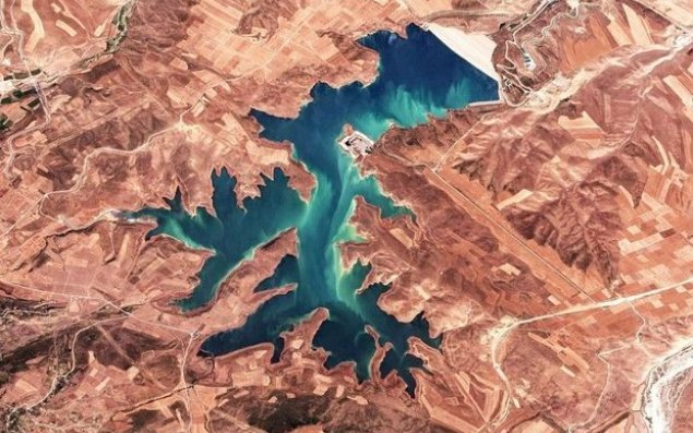 “Azersky” peyki ilə ölkədəki su təsərrüfatı sahələri monitorinq edilir