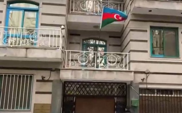 Tehrandakı səfirliyimizə silahlı hücum edən şəxs saxlanılıb - YENİLƏNİB + FOTO/VİDEO