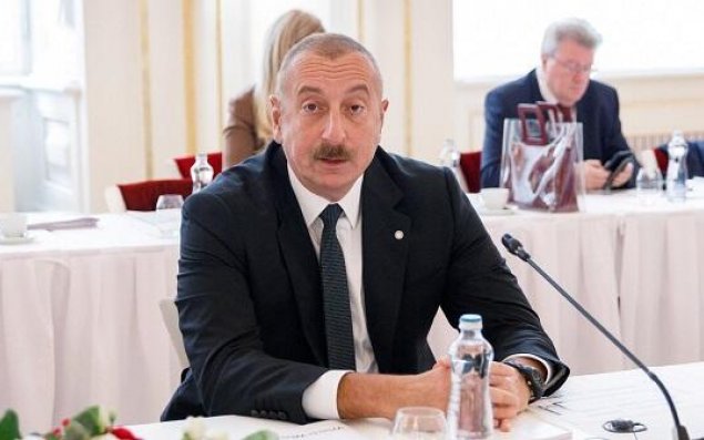 Bakıda mühüm iclas: Prezident çıxış edir - Canlı