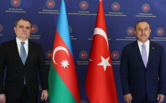 Ceyhun Bayramov Çavuşoğlu ilə danışdı