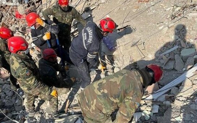 FHN-nin təlim keçmiş itləri 15 canlını aşkarlayıb