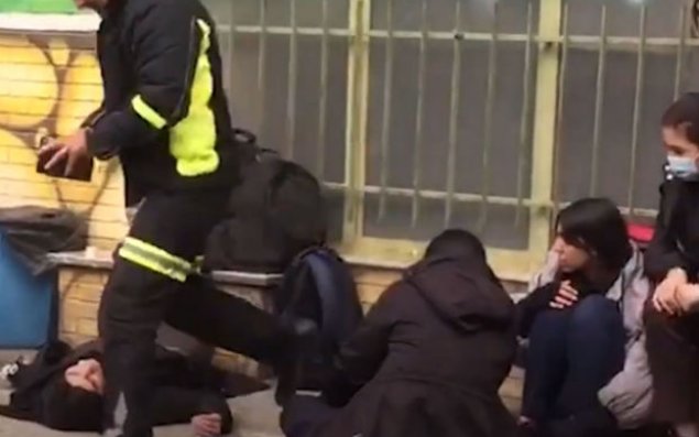 İranda məktəbli qızları kim zəhərləyir? - VİDEO