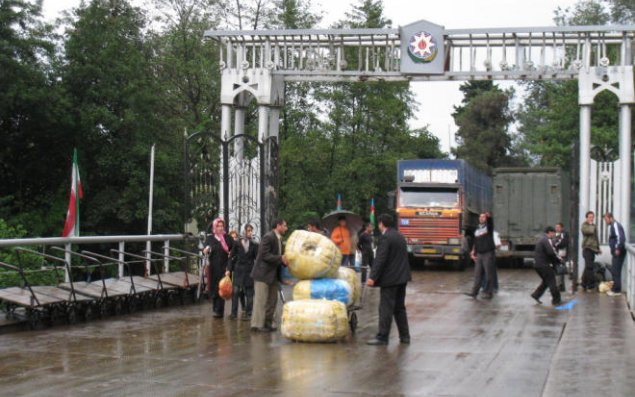 İran yük maşınlarımıza qadağa qoydu – İddia