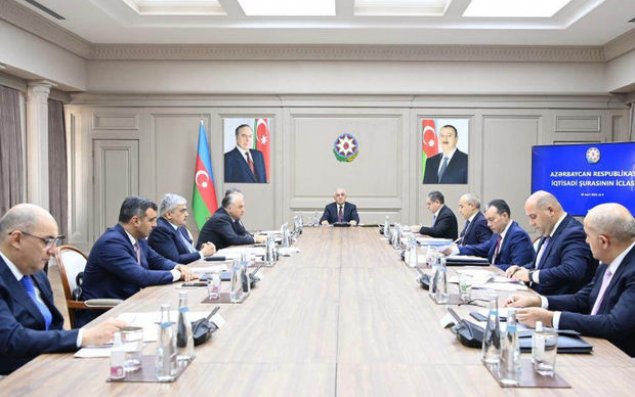 İqtisadi Şuranın növbəti iclası keçirilib