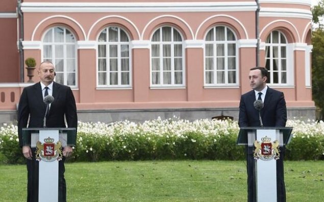 Əliyev və Qaribaşvili mətbuata bəyanatla çıxış edirlər - Canlı