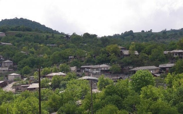 Saxlanılan əsgərimiz Qafan polisindədir