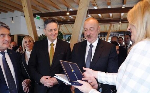 İlham Əliyevin şərəfinə nahar verildi - Foto