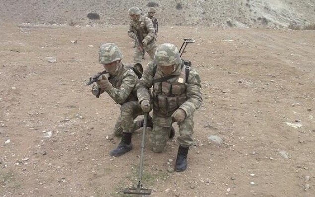 MN: Türkiyə modeli üzrə komandolar hazırlanır - Video