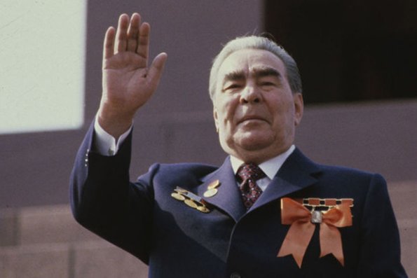 Brejnev “Ukrayna paytaxtının fəxri vətəndaşı” titulundan məhrum edildi
