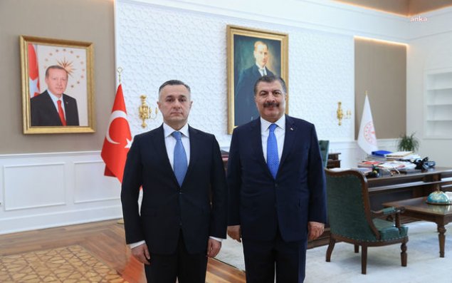 Azərbaycan səhiyyə naziri türkiyəli həmkarını təbrik edib