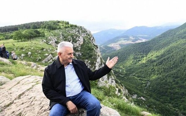 Binəli Yıldırım Şuşaya gedir