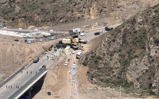 Laçından avtomobillərin keçidi dayandırıldı