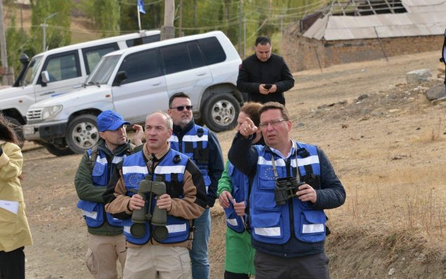 AB missiyası sərhəddə gündəlik patrul xidməti həyata keçirir