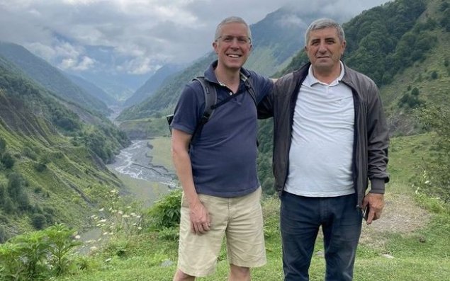 Britaniya səfiri Qaxa gedib